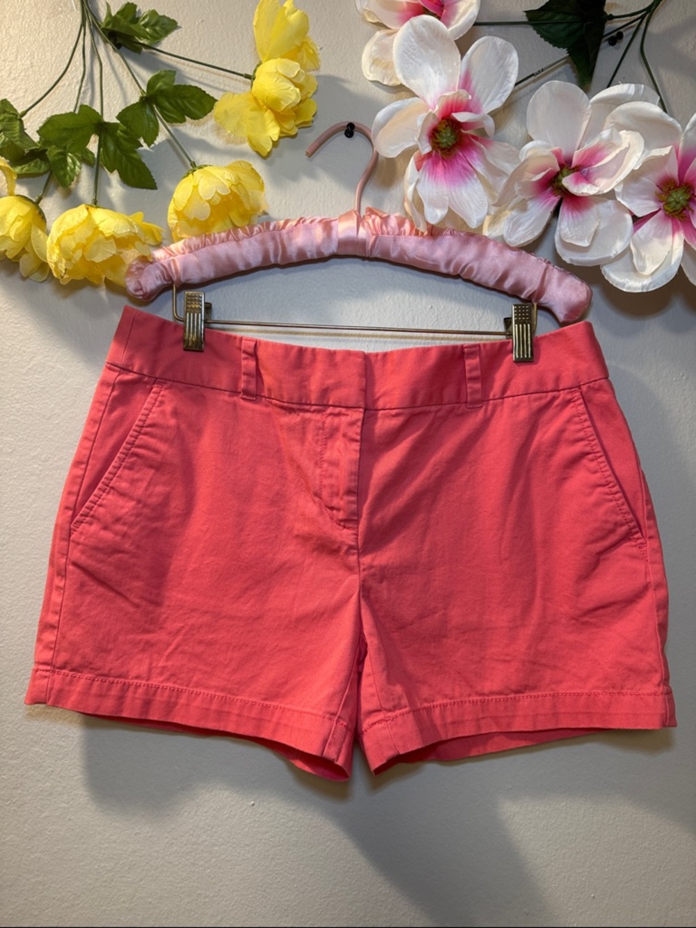 Women's Coral Pink Mid-Rise Casual Bermuda Shorts